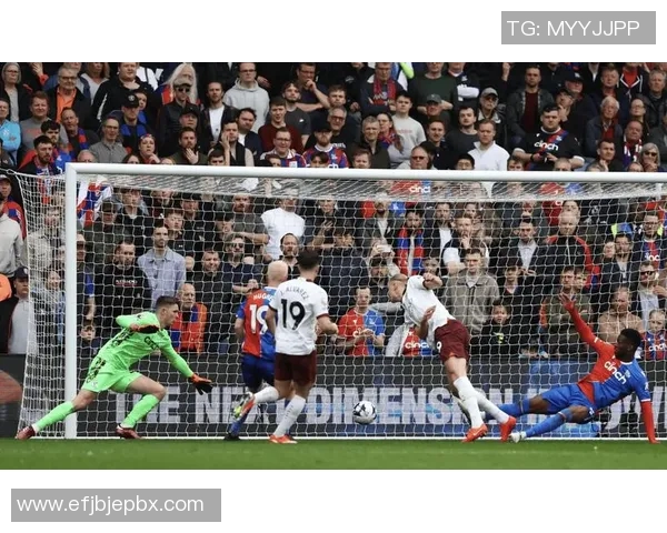 欧冠赛场爆发惊艳表现 今日全场最佳毫无争议 荣耀加冕