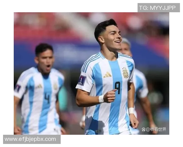 世界杯背后的传奇故事:从默默无闻的少年到全球瞩目的足球巨星 世界杯背后的传奇故事:从默默无闻的少年到全球瞩目的足球巨星