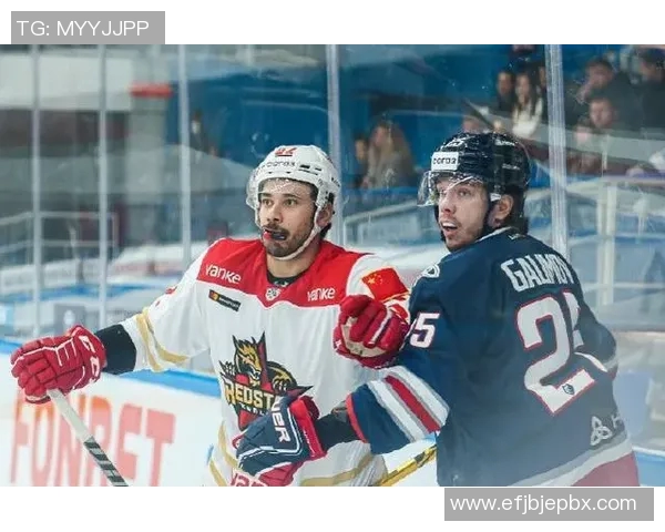 冰球国家队新阵容亮相 归化球员成焦点引发激烈讨论