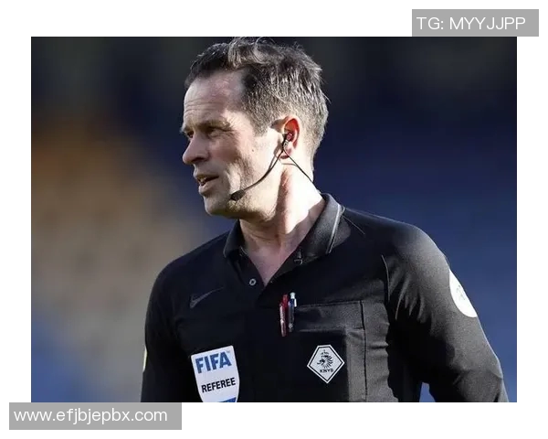 VAR赛后采访爆金句，引全场大笑